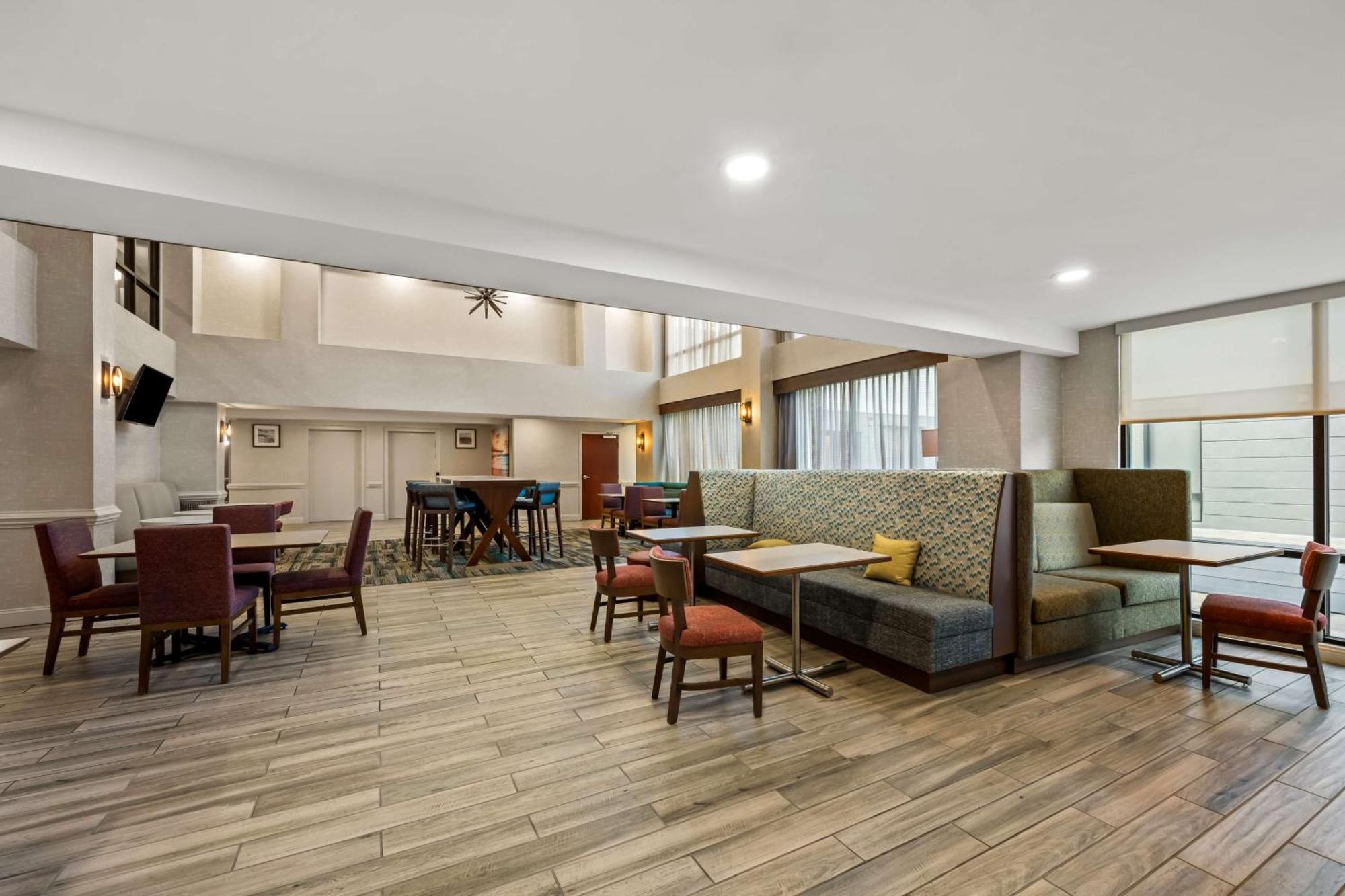 Hampton Inn & Suites Wilson I-95 Extérieur photo